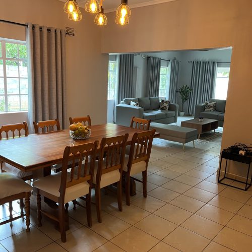 Hungwe House Dinning Room and lounge